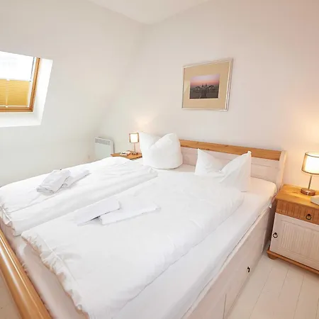 Strandschloesschen - Haushaelfte 3 Sellin (Rugen)