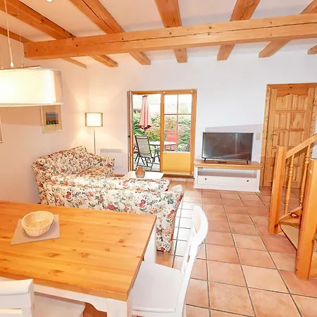 Strandschloesschen - Haushaelfte 3 Prázdninový dům *