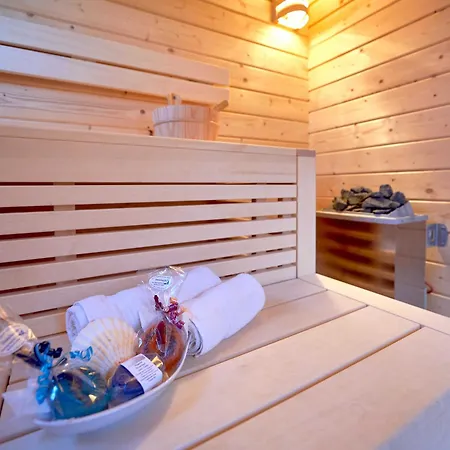 Strandschloesschen - Haushaelfte 3 * Sellin (Rugen)